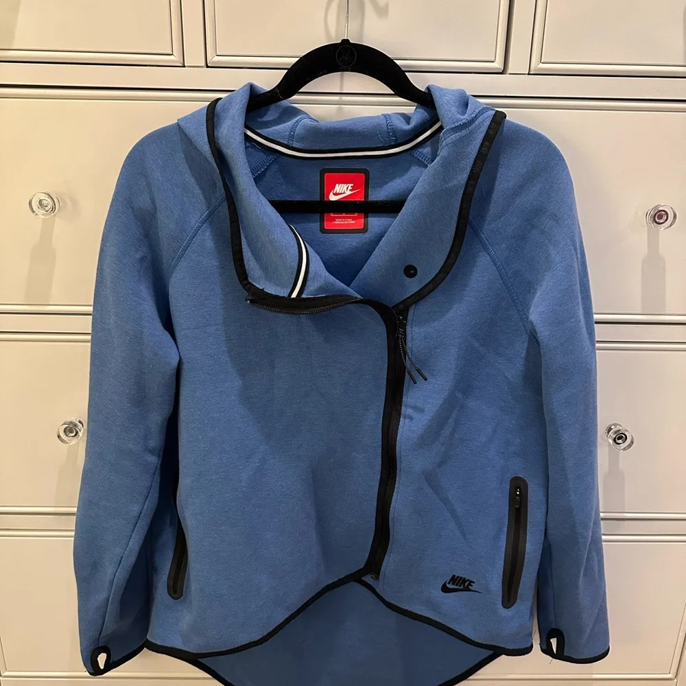 Nike Tech Fleece Cape Hoodie Moto Jacket in Gamma Blue - Picture 3 of 8